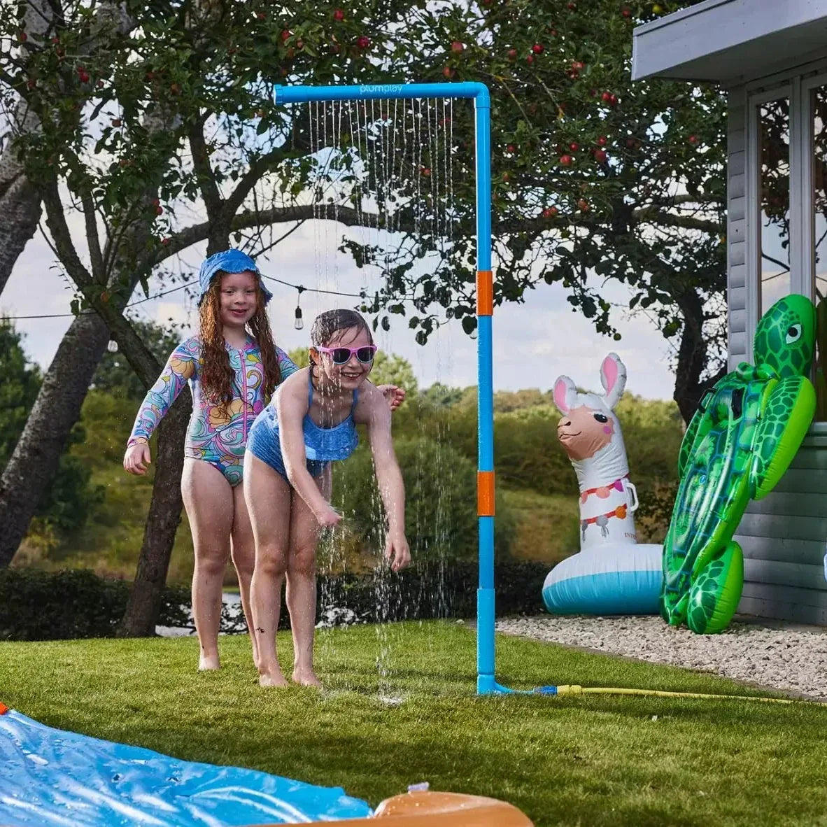 מפל גשם לילדים לגינה מתחבר לצינור Plum Rain Wall - Bikes Online