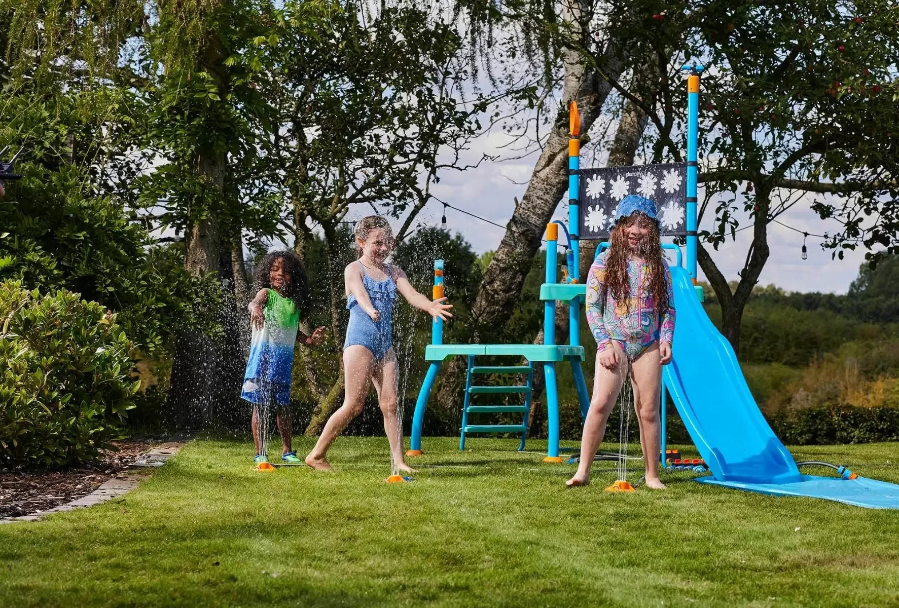 מזרקת מים ג'ט לילדים לגינה מתחברת לצינור Plum Jet Set - Bikes Online