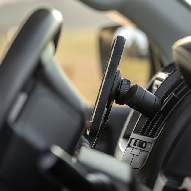 התקן מעמד לטלפון לרכב חיבור לתריסי מזגן Quad Lock Car Vent Mount