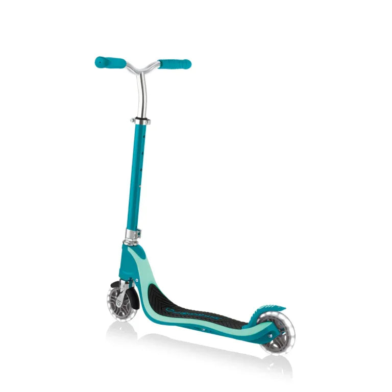 קורקינט לילדים ונוער גלובר פלו אורות Globber Flow 125 Lights - Bikes Online