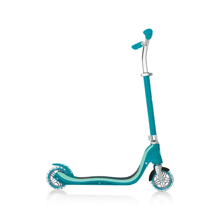 קורקינט לילדים ונוער גלובר פלו אורות Globber Flow 125 Lights - Bikes Online