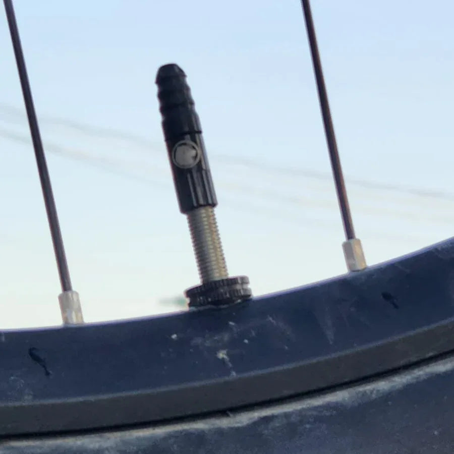 זוג ונטילים צרפתים נפח גבוה לגלגל טיובלס Joe's HIGH VOLUME - Bikes Online