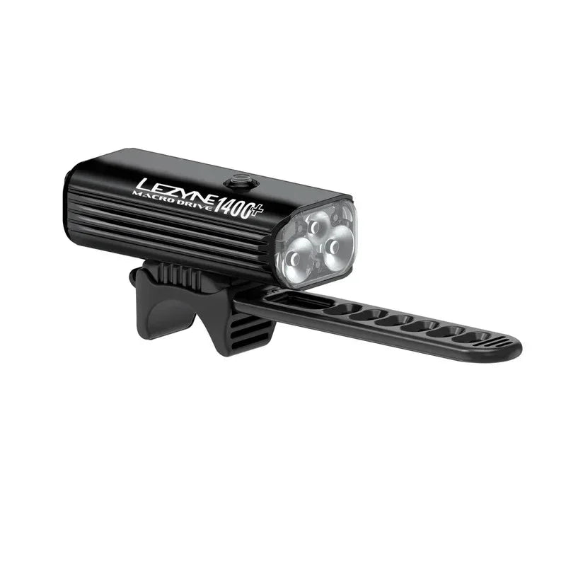 פנס קדמי לאופניים נטען Lezyne Macro Drive 1400 PLUS - Bikes Online