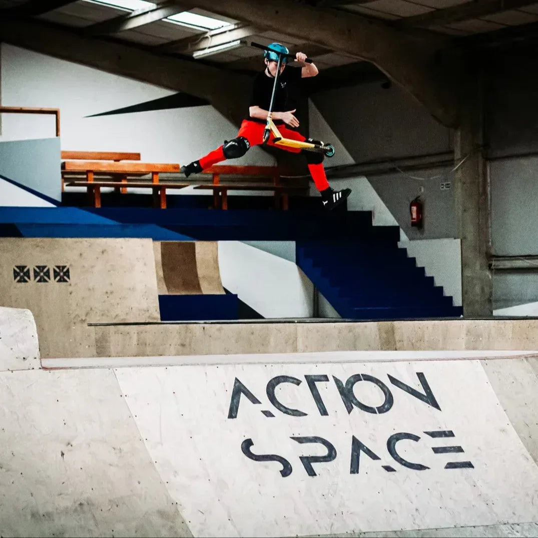 קורקינט פעלולים סקוט מקצועי סלאם SLAMM Assault Neochrome - Bikes Online