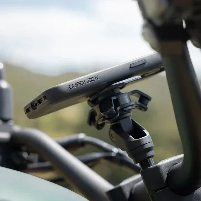 התקן מעמד לטלפון עם חיבור לבורג תפס כידון לאופנוע Quad Lock Handlebar Clamp Bolt Mount - Bikes Online