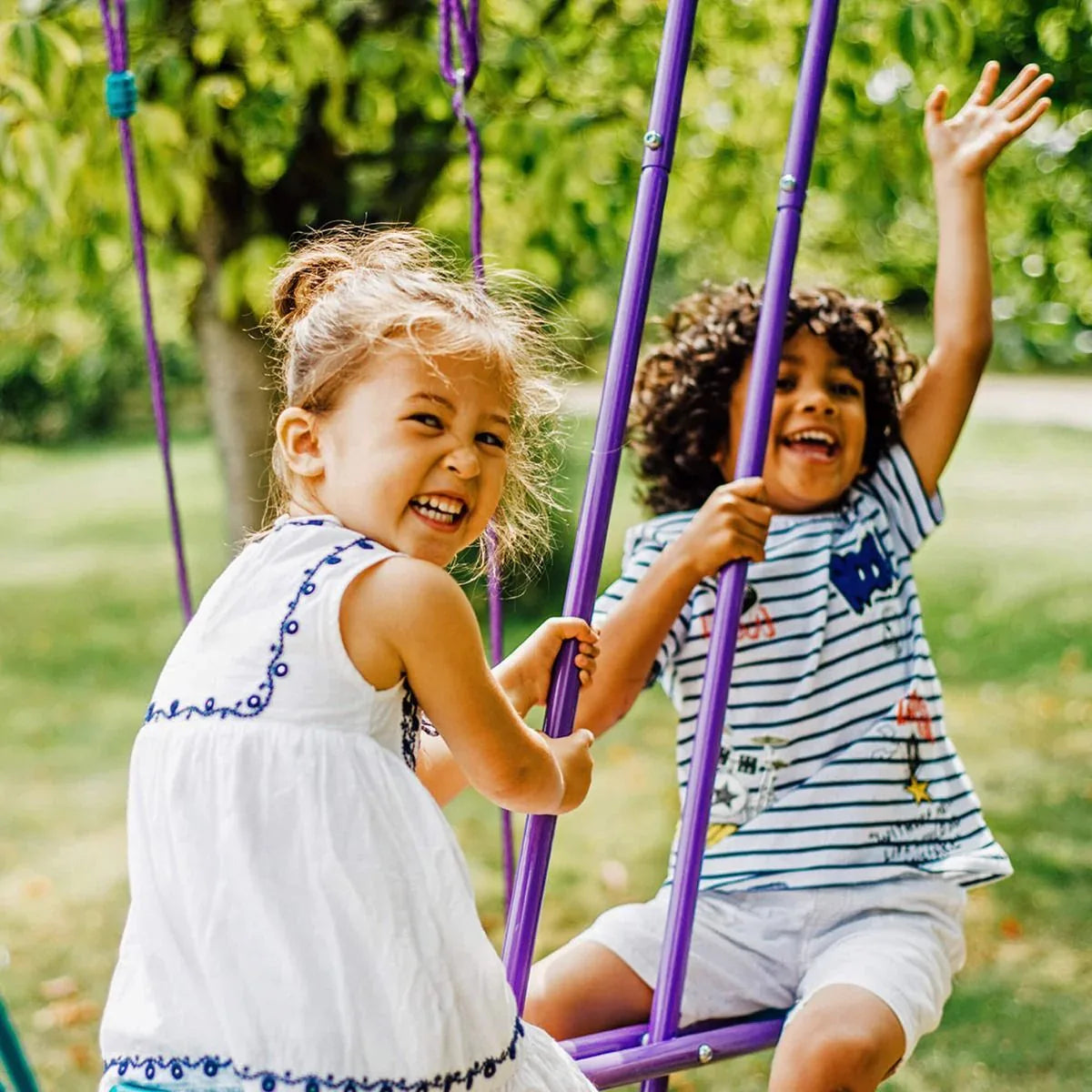 נדנדה משולשת לילדים לגינה פלאם Plum Jupiter Swing - Bikes Online