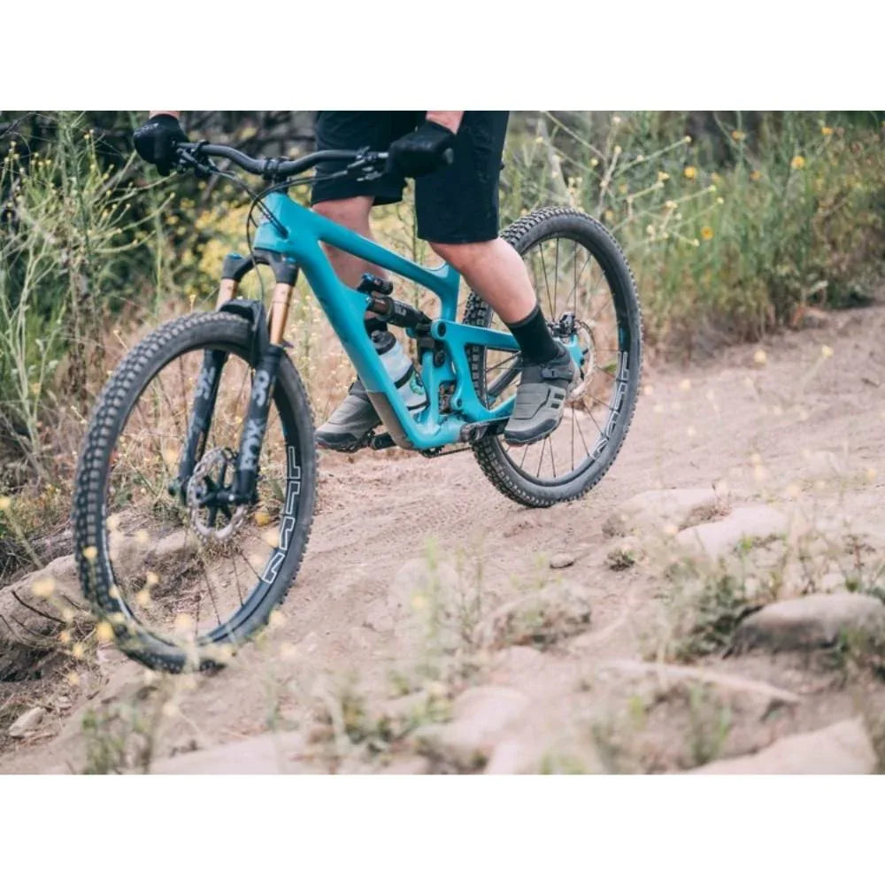 נעלי רכיבה לאופני שטח שימאנו Shimano SH-ME702 שחור - Bikes Online