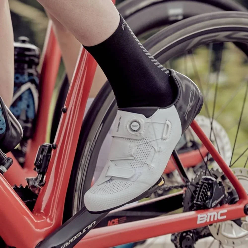 מוצר מציאון - נעלי רכיבה לאופני כביש שימאנו Shimano SH-RC502 לבן מידה 38 - Bikes Online