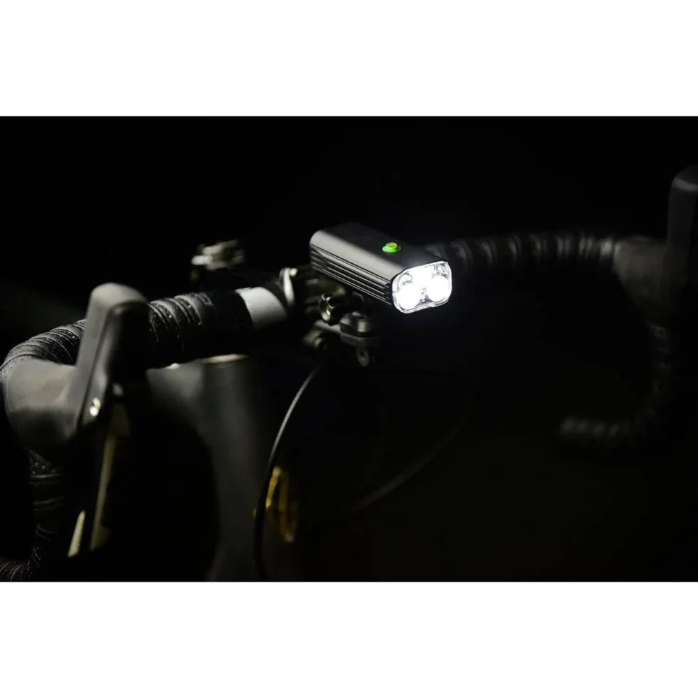 פנס נטען Lezyne Macro Drive 1300XXL - Bikes Online
