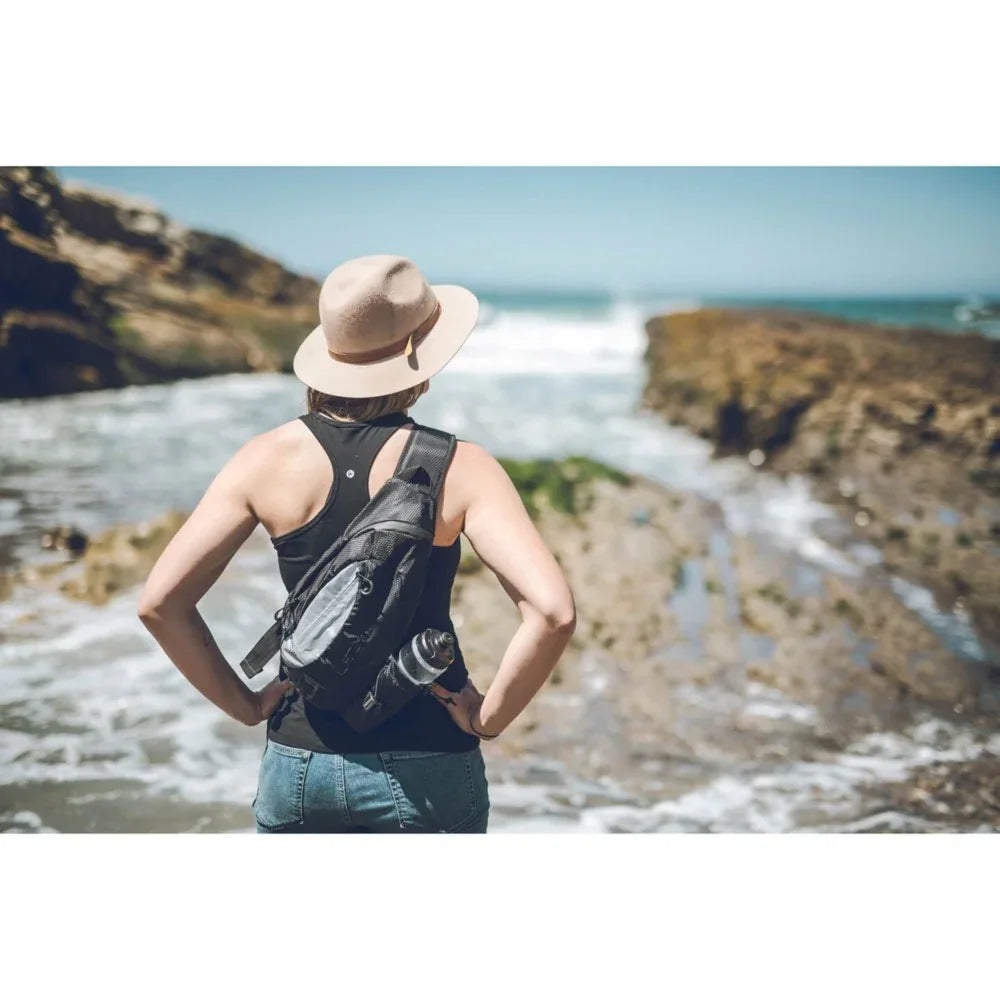 תיק גב שליחים Lezyne Shoulder Pack - Bikes Online