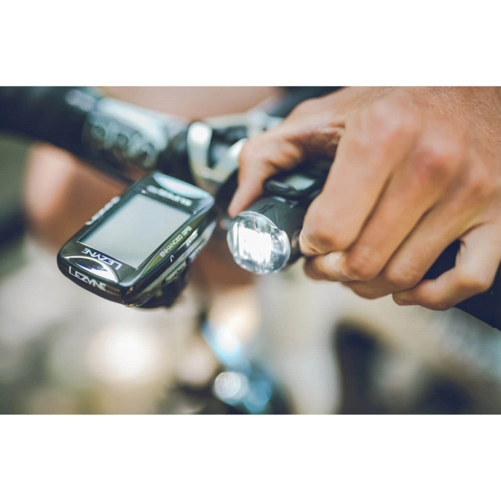 פנס קדמי לאופניים נצנץ Lezyne Femto USB Drive Front