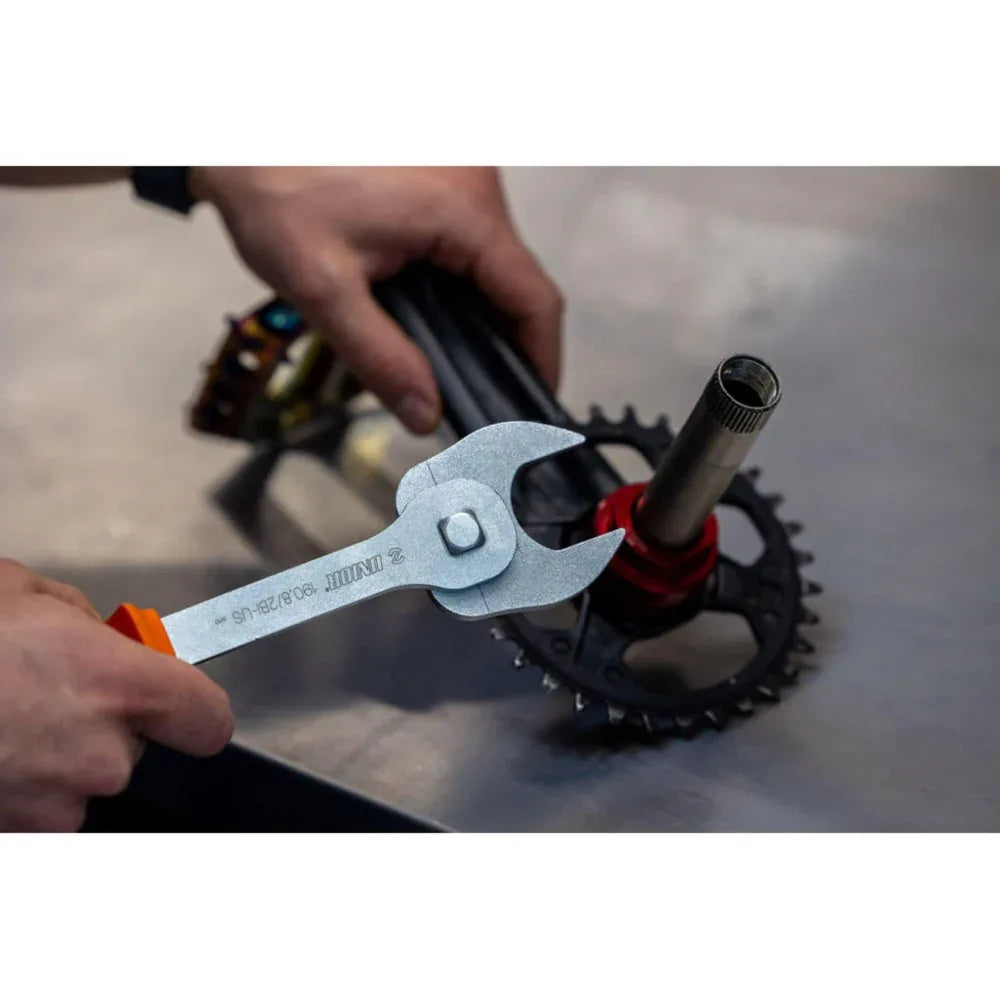 מפתח בוקסה UNIOR לגלגל שיניים Shimano Direct Mount דגם 1723 - Bikes Online