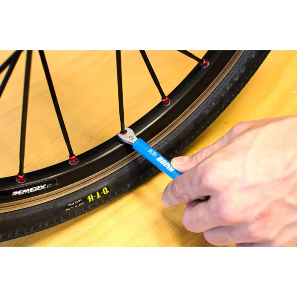 מפתח שפיצים פתוח 5/5.5 שטוח Unior דגם 1636/2P - Bikes Online