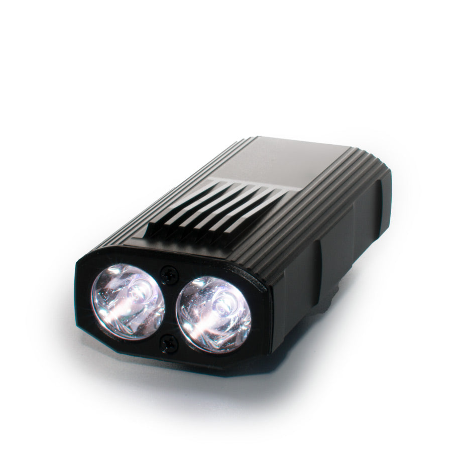 פנס לאופניים לוקו 650 לומין YQ16 SPARK