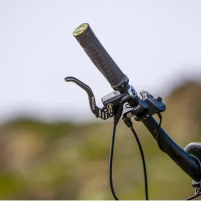 סט ידיות וקליפרים הידראולי מגורה MAGURA MT5 eSTOP - Bikes Online