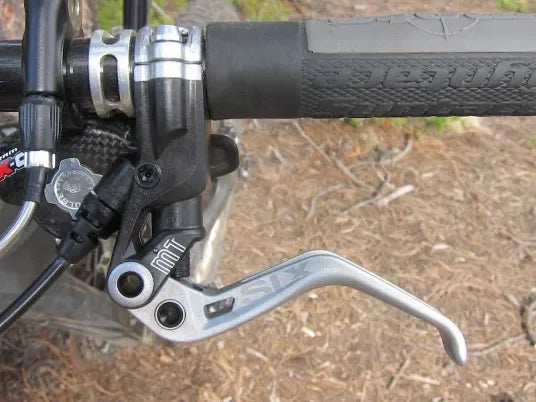 סט ידית וקליפר הידראולי מגורה MAGURA MT6 - Bikes Online