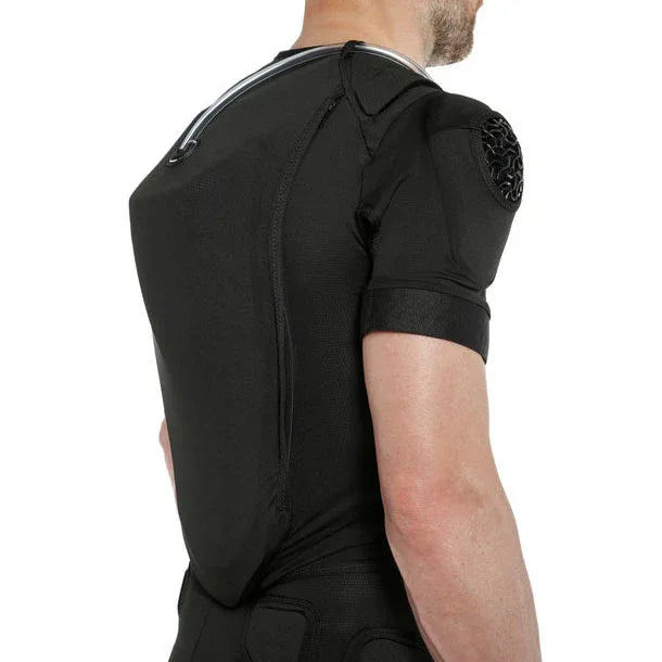 ווסט מיגון לרוכבי אופניים עם שלוקר DAINESE RIVAL PRO VEST - Bikes Online