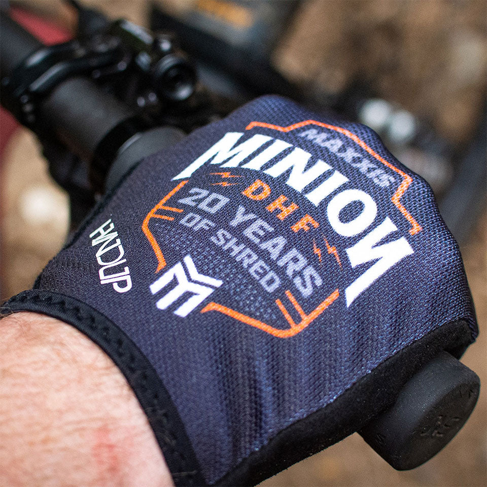 MINION DHF 20TH HANDUP GLOVES כפפות מקסיס