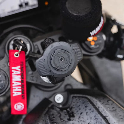 מטען אלחוטי לטלפון מוגן מים לאופנועים Quad Lock Weatherproof Wireless Charging Head - Bikes Online
