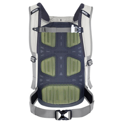 תיק רכיבה וטיולים 18 ליטר אבוק Evoc Stage 18 שמנת