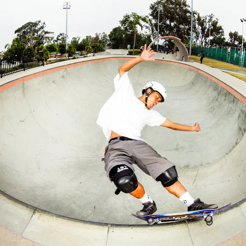 קסדה לאקסטרים PRO-TEC LOW PRO לבן מבריק