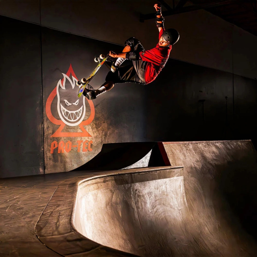 סט מגנים מקצועיים לספורט אתגרי מהדורת ספיטפייר Pro-Tec Street Gear 3 pack SpitFire