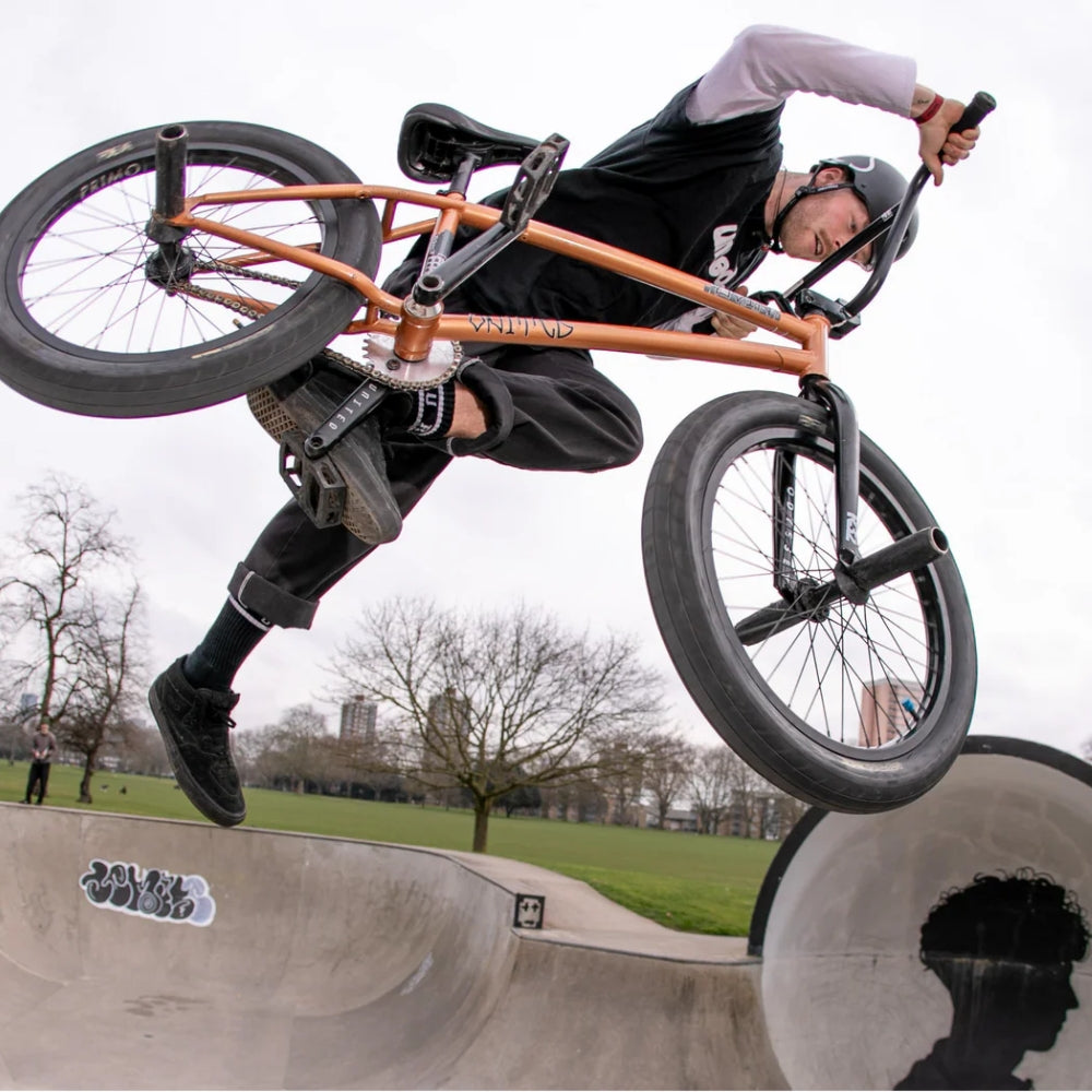 קסדה לאקסטרים PRO-TEC LOW PRO שחור מאט