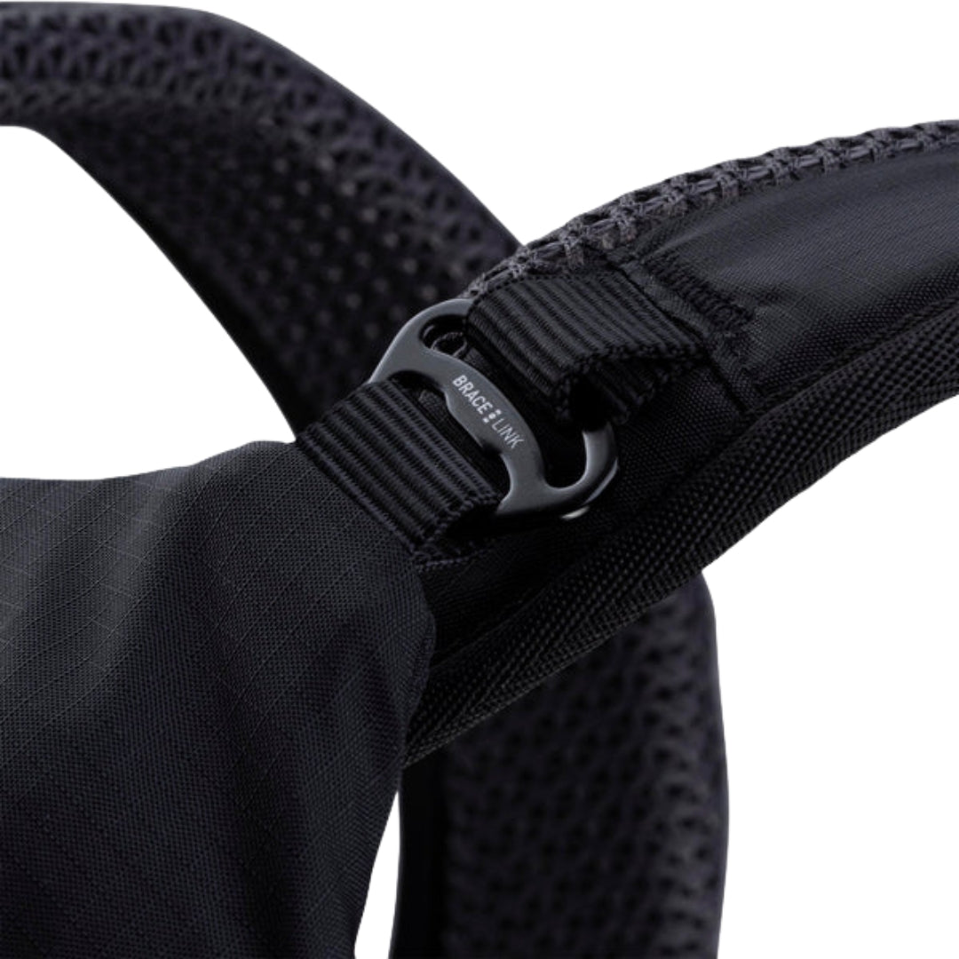 תיק רכיבה וטיולים + שלוקר 6 ליטר אבוק Evoc Stage 6 שחור