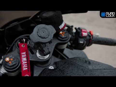 התקן מעמד לטלפון עם חיבור למראה לאופנוע Quad Lock Motorcycle Mirror Mount